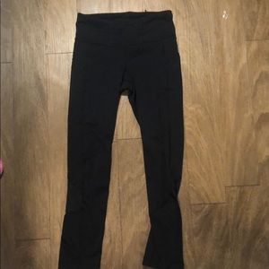 Lululemon crop leggings with pockets!